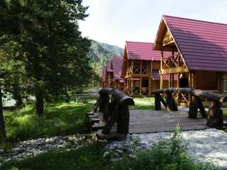 Гостиница Усадьба Славная Чепош-1